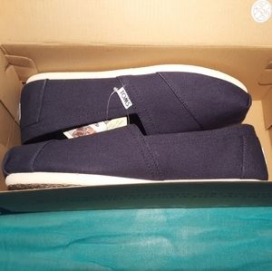 TOMS Classic Navy Canvas